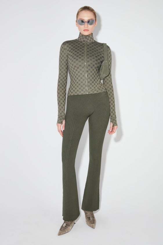 Knitted Seamless Flared High Rais Trousers